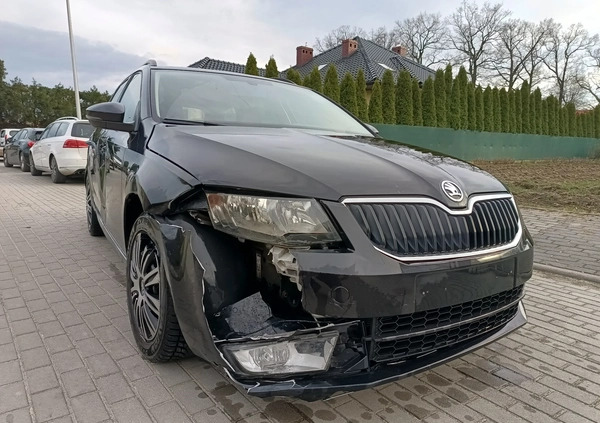 Skoda Octavia cena 26900 przebieg: 130000, rok produkcji 2015 z Nysa małe 379